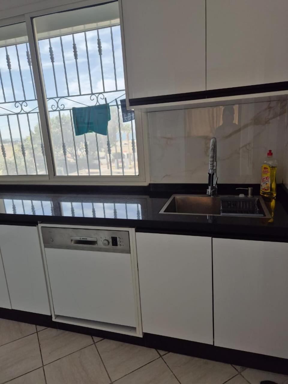 Stylish Duplex - Ocean View - Airport - Wifi - Renovated 2025 - 24H Reception Apartment Jibila Exterior photo